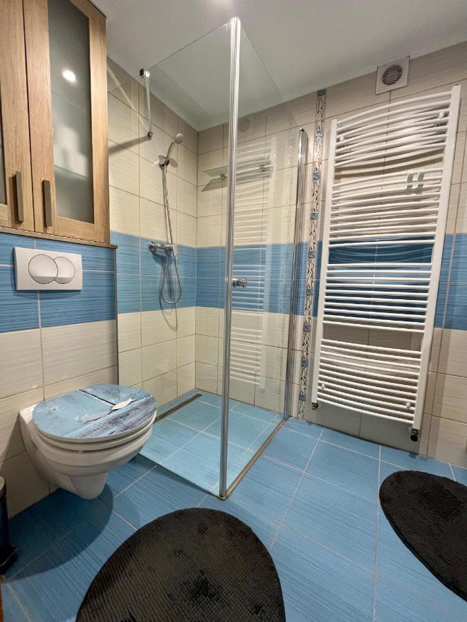 Rabbit Apartman Mosonmagyarovar Exterior photo
