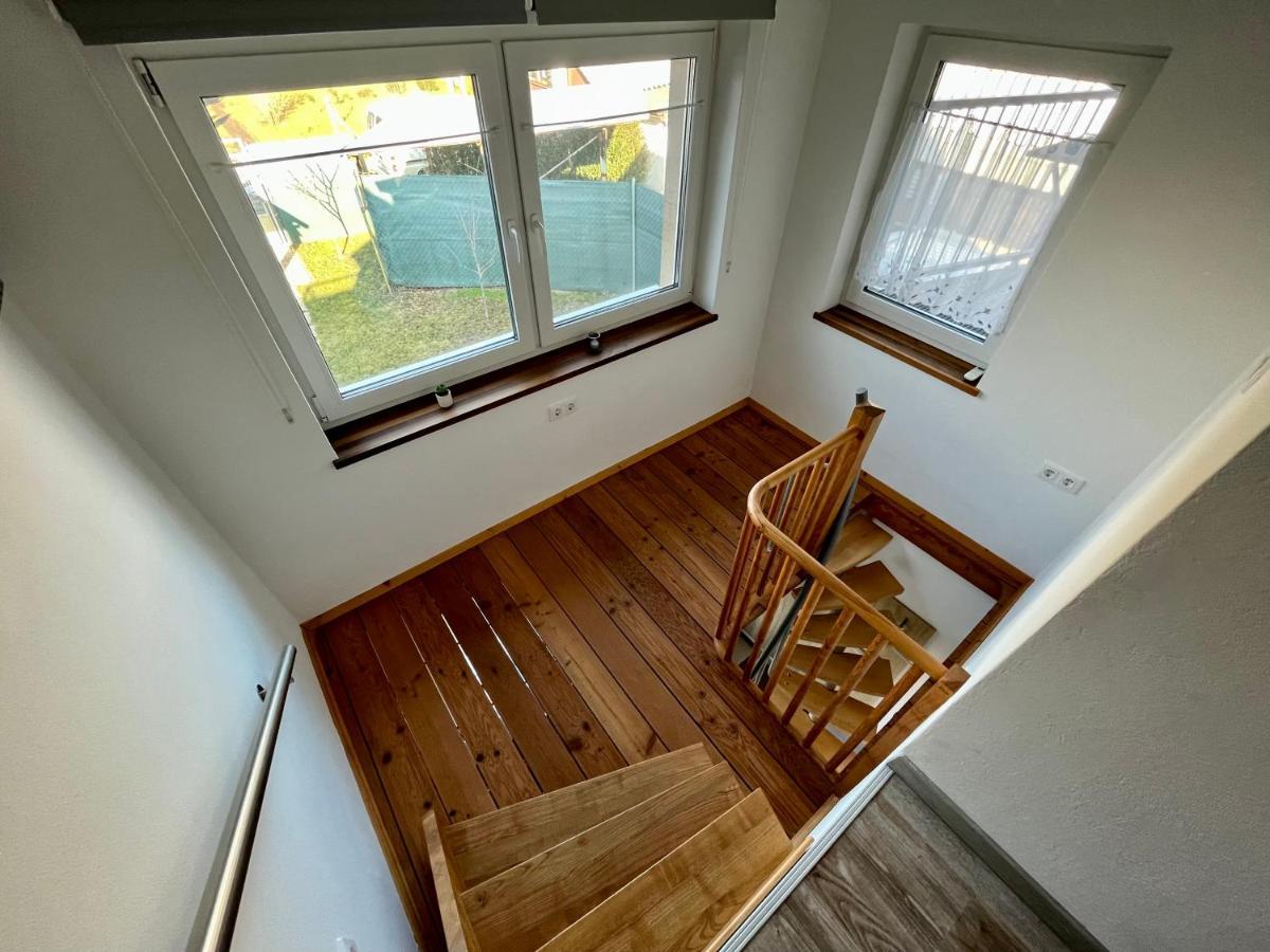 Rabbit Apartman Mosonmagyarovar Exterior photo