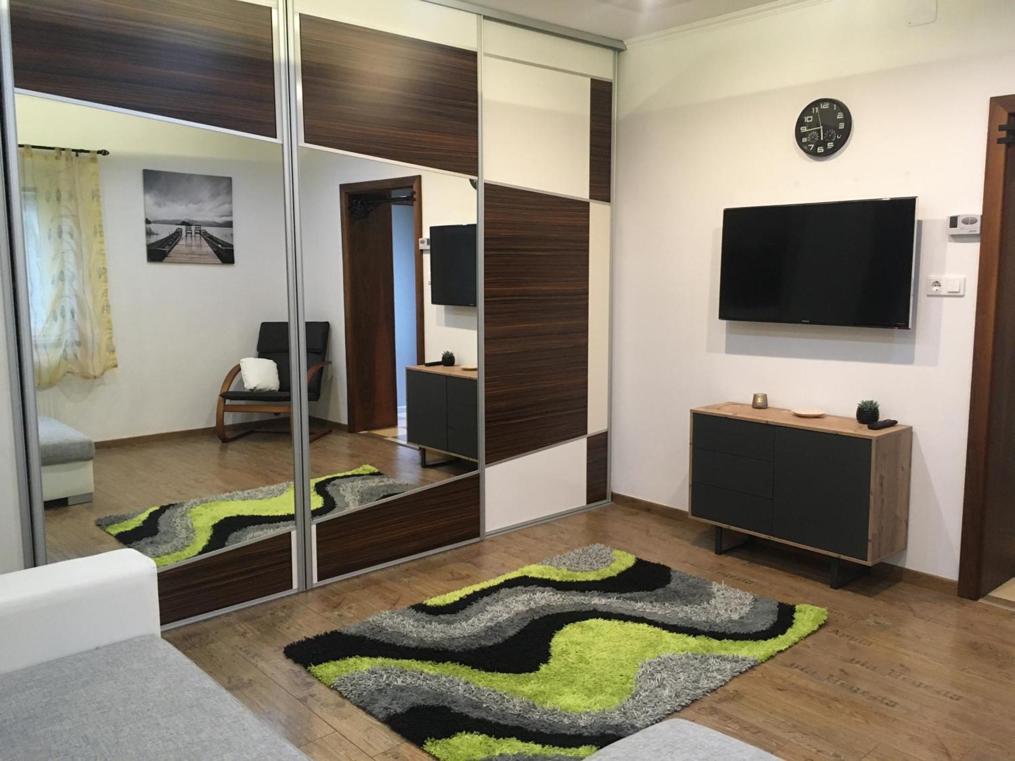 Rabbit Apartman Mosonmagyarovar Exterior photo
